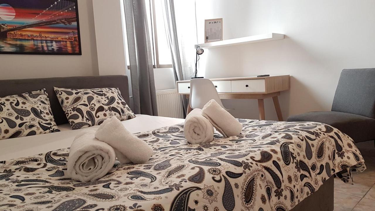 Palette Apartment Champagne - Athens Center, 6 Bd, 3 Bath エクステリア 写真