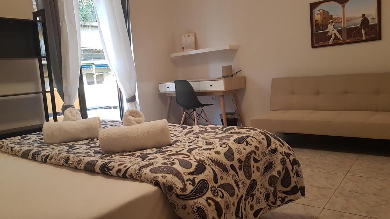Palette Apartment Champagne - Athens Center, 6 Bd, 3 Bath エクステリア 写真