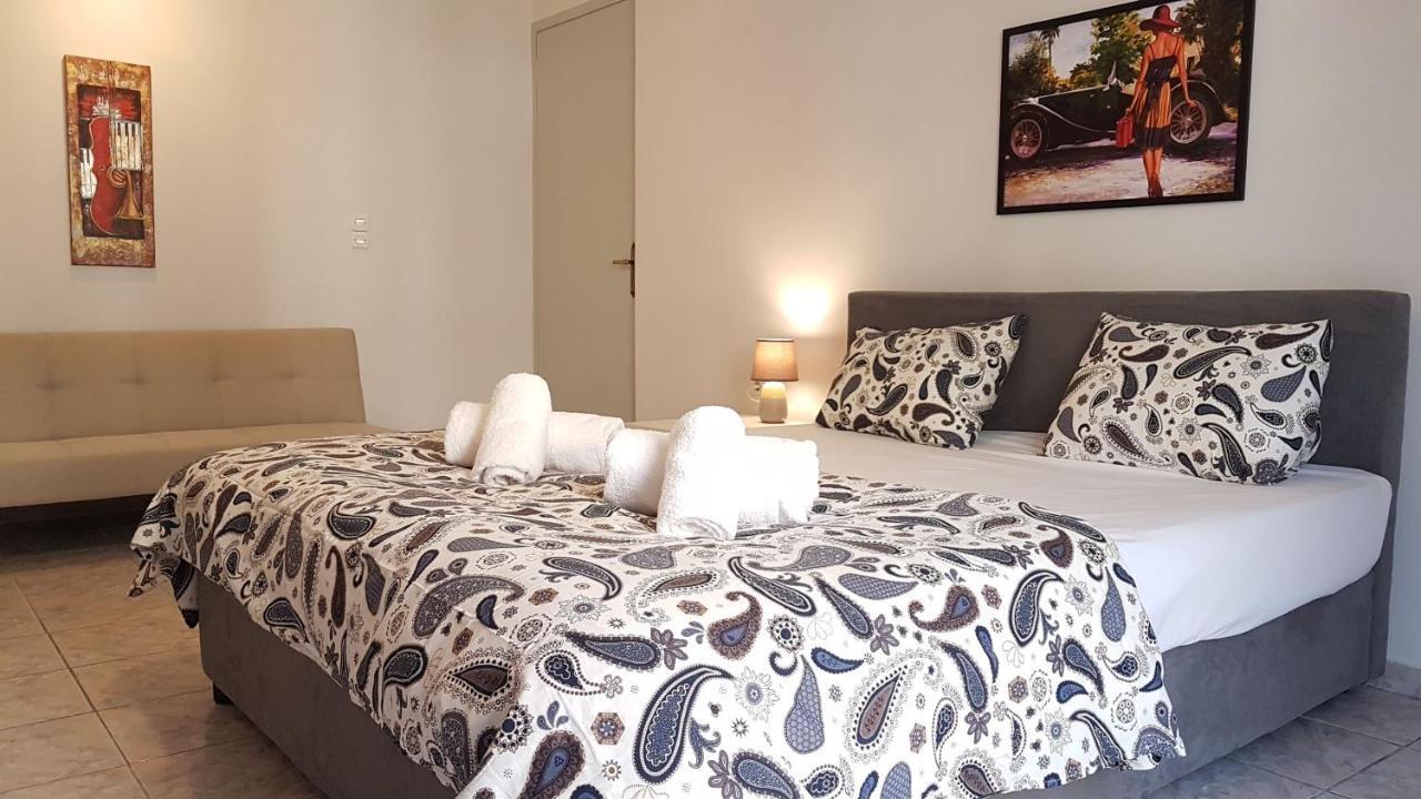 Palette Apartment Champagne - Athens Center, 6 Bd, 3 Bath エクステリア 写真