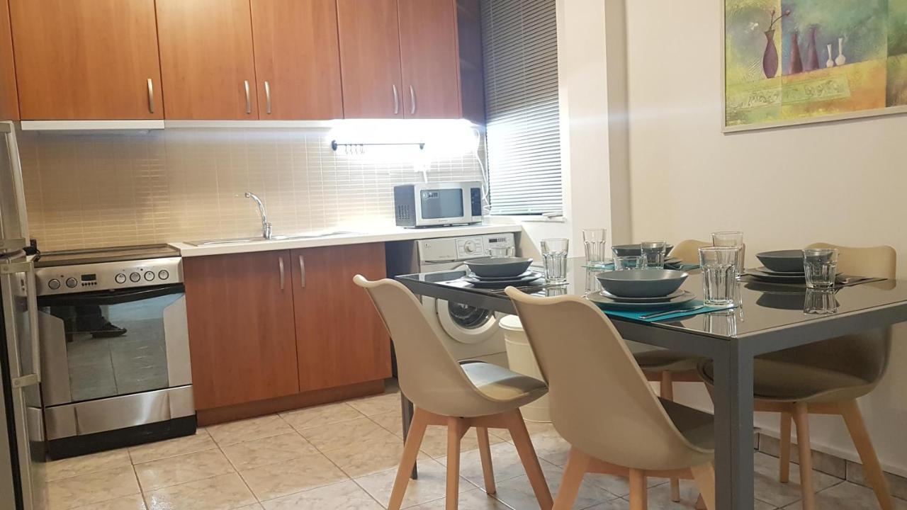 Palette Apartment Champagne - Athens Center, 6 Bd, 3 Bath エクステリア 写真