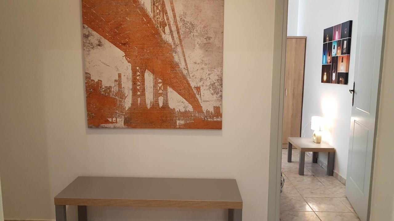 Palette Apartment Champagne - Athens Center, 6 Bd, 3 Bath エクステリア 写真